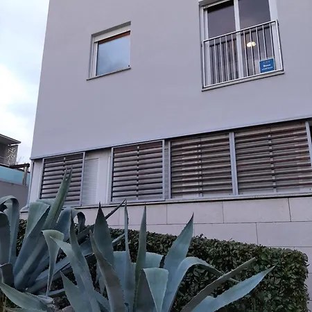 Modern In The Heart Of Vivano Noel Umag